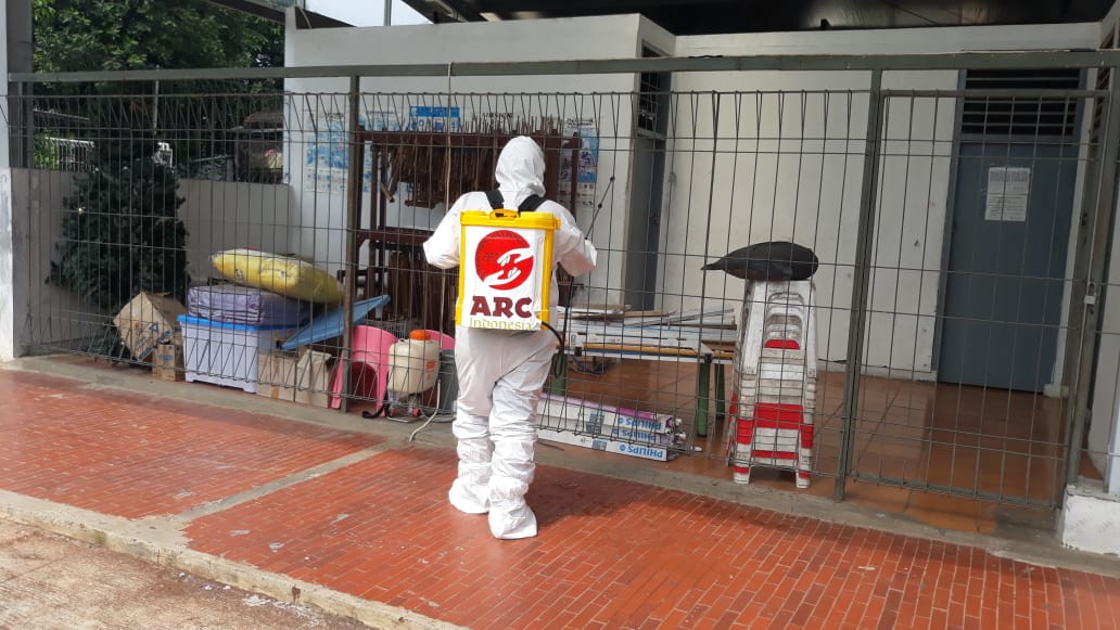 Penyemprotan pakai disinfektan
