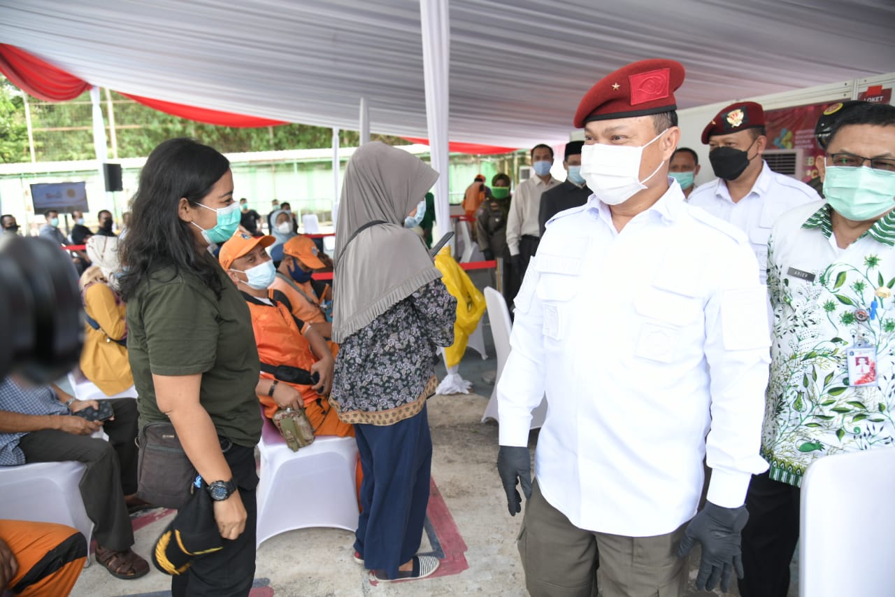BIN menggelar swab test antigen di lingkungan sekolah