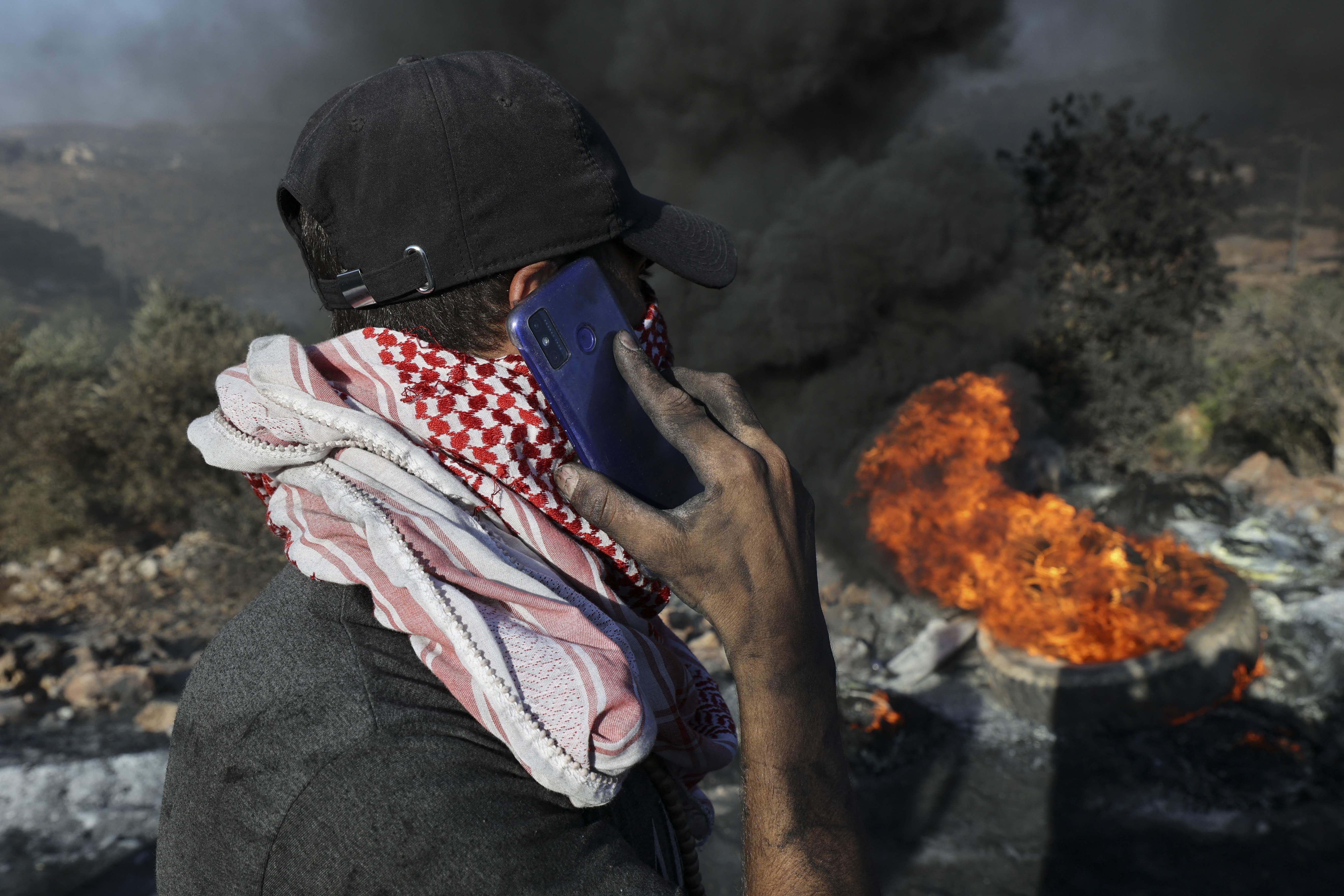 Pemukim Ilegal Israel Marah terhadap Kiriman Asap Karsinogenik 