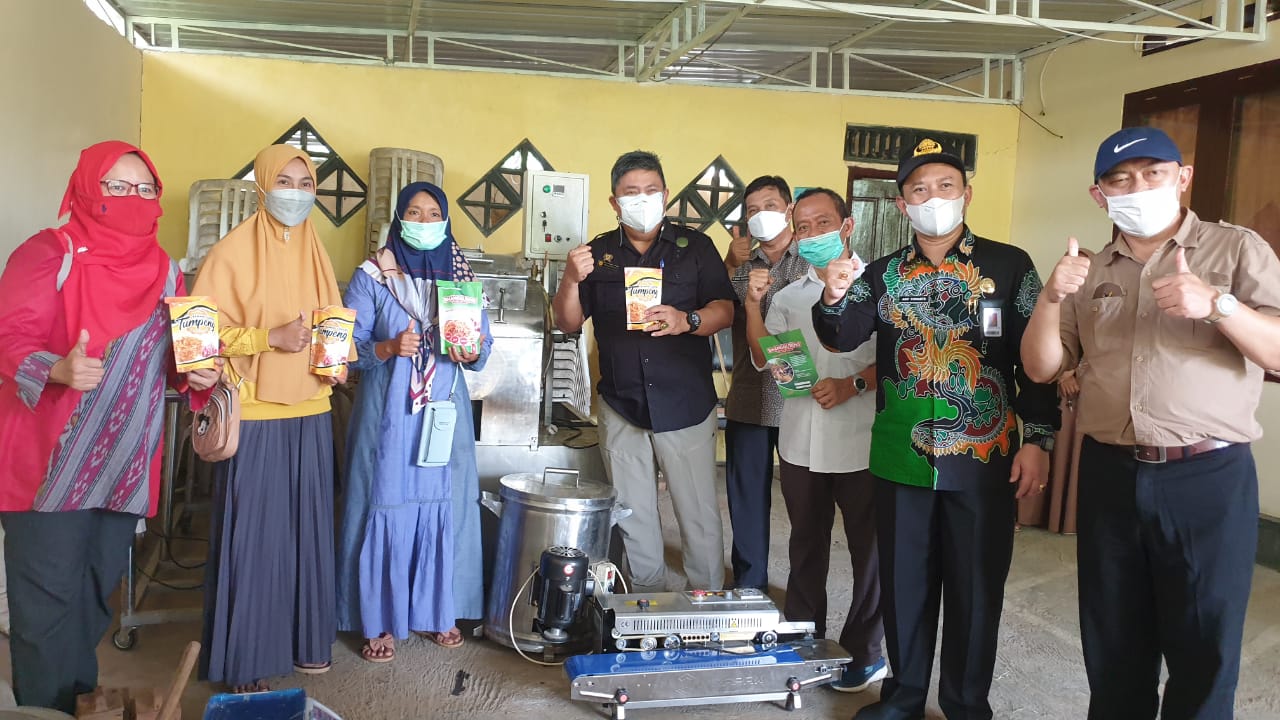 Kelompok Wanita Tani (KWT) Melati Mandala dan KWT Putri Tumpeng.