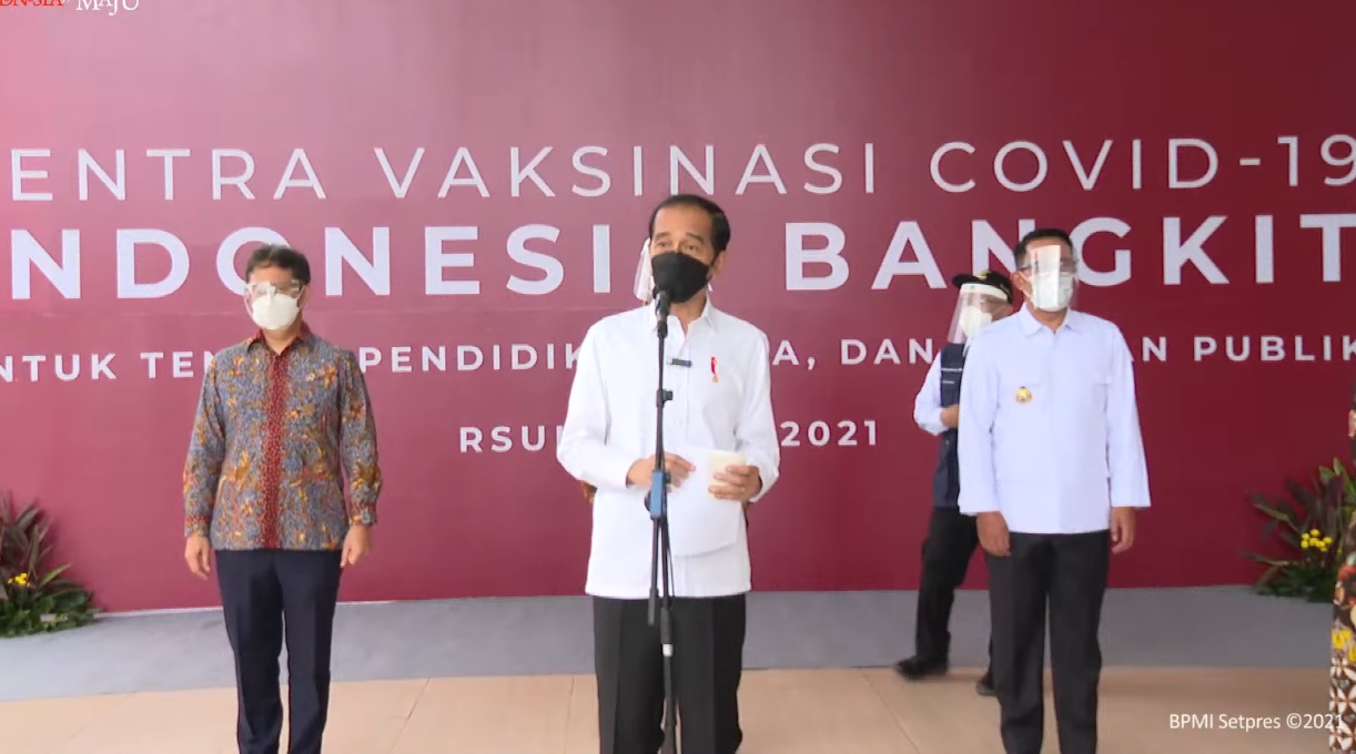 Jokowi Targetkan 1 Juta Vaksinasi Per Hari Mulai Juli