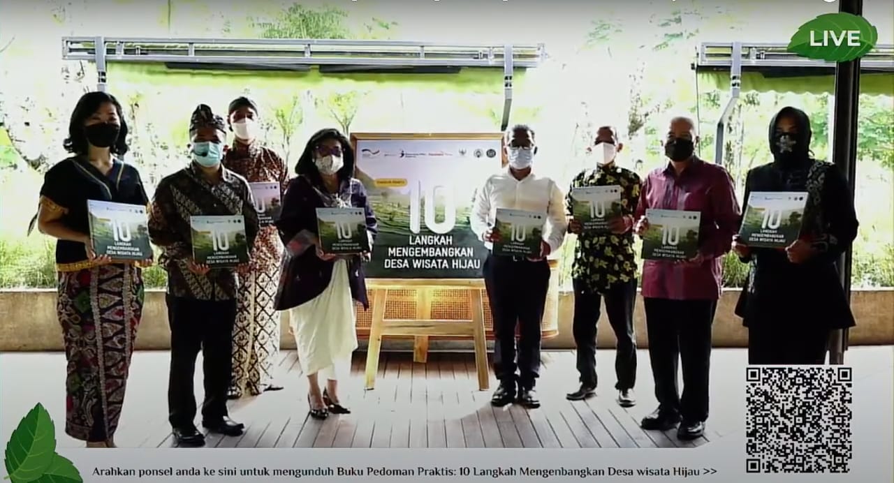 Peluncuran 10 panduan Desa Wisata Hijau