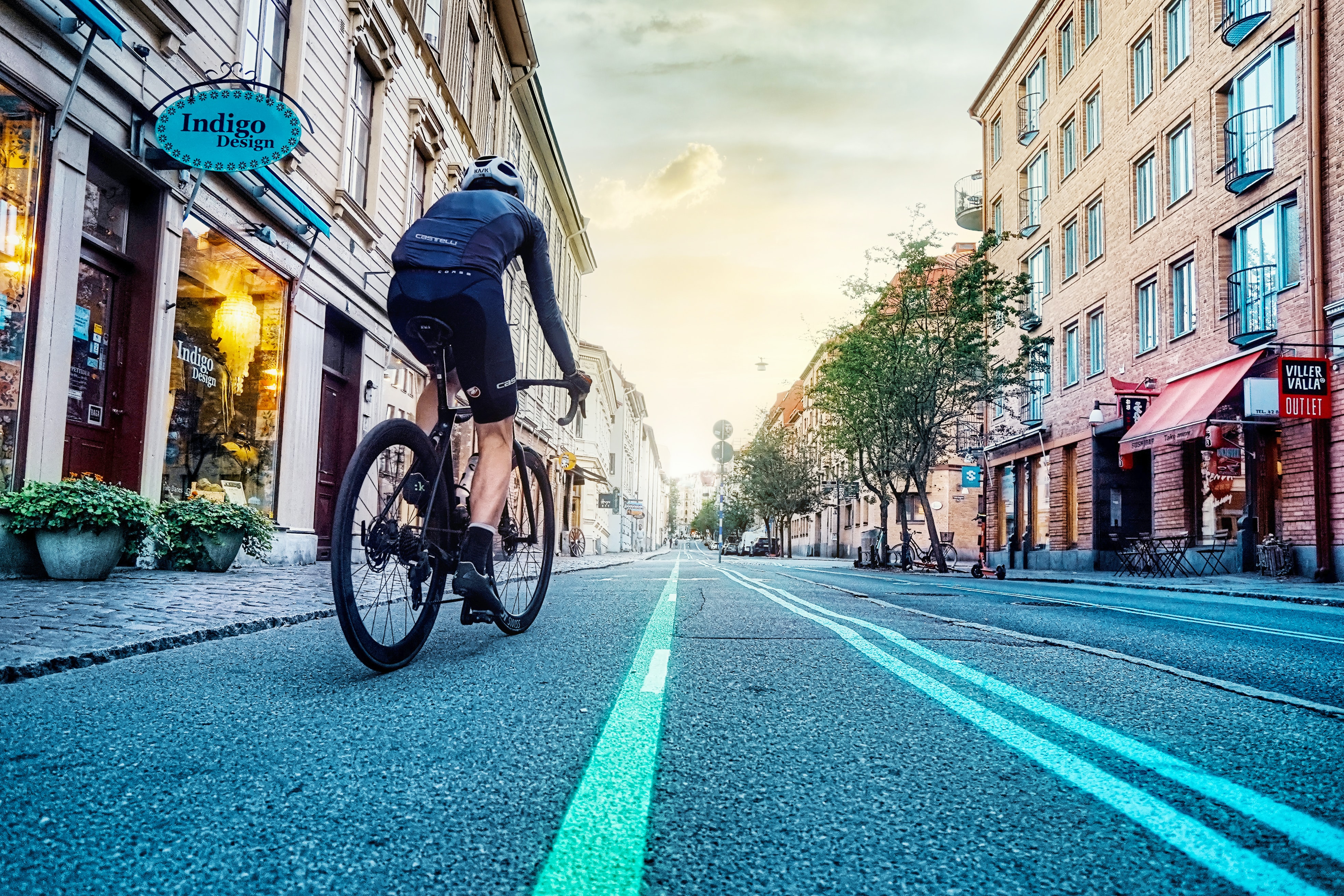 Banyak negara menerapkan aturan ketat untuk pesepeda.