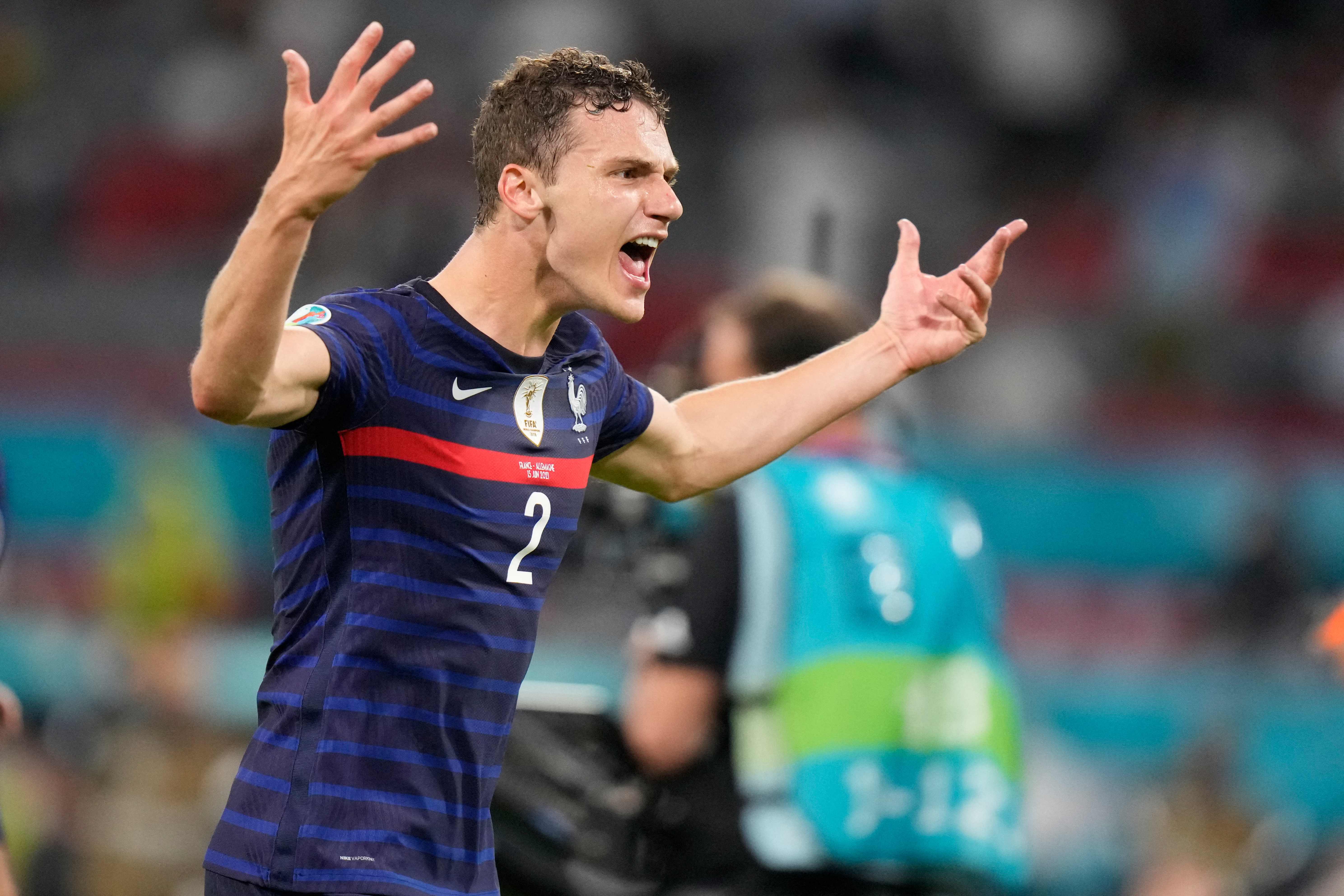 FIFPro Tuntut Penjelasan UEFA Soal Pavard