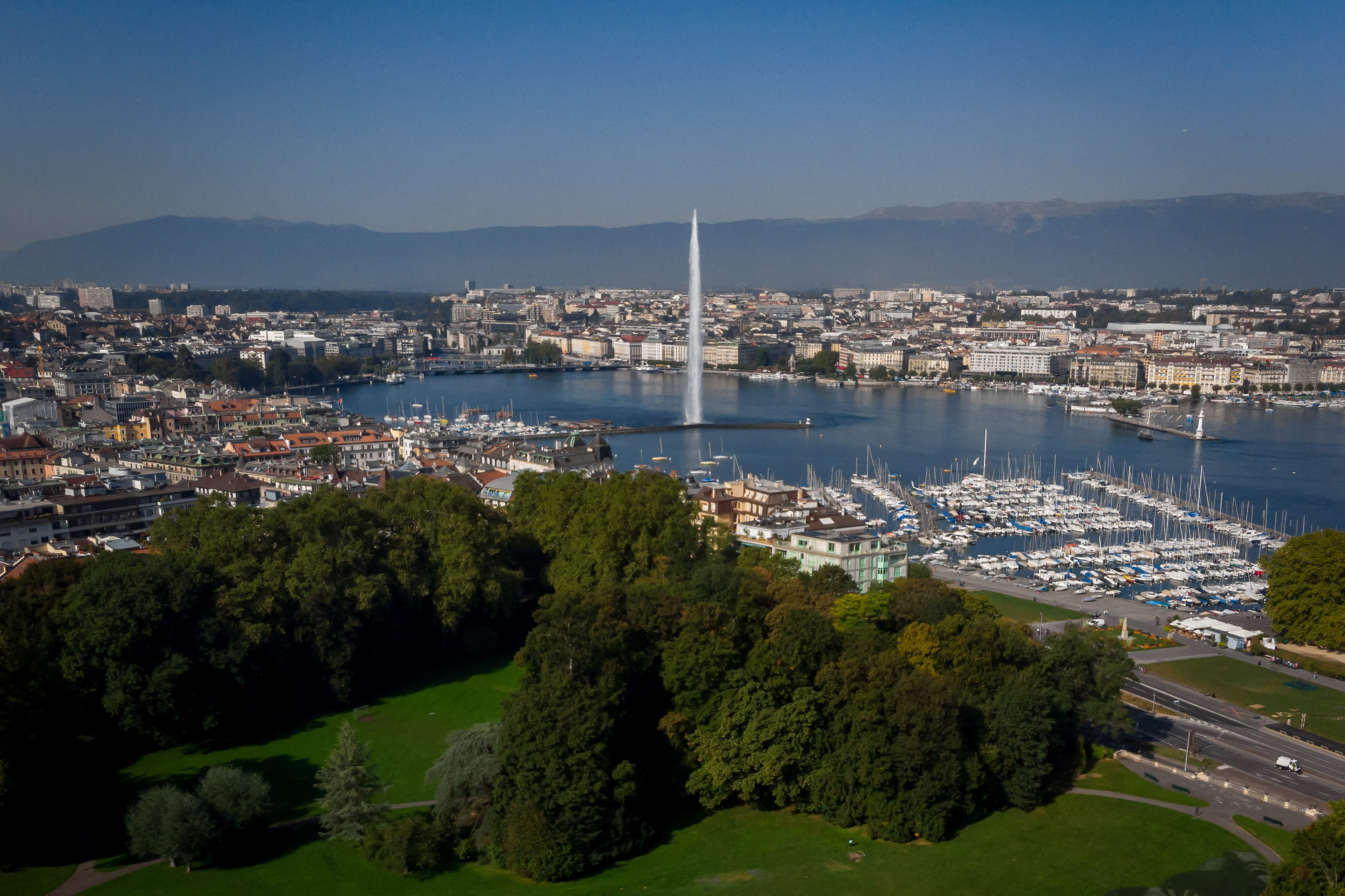 Pertemuan Putin dan Biden akan Digelar di Vila Tepi Danau