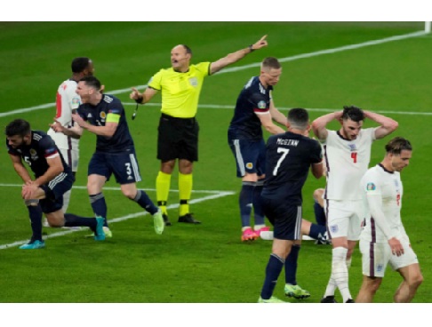 Laga Inggris melawan Skotlandia di Euro 2020.