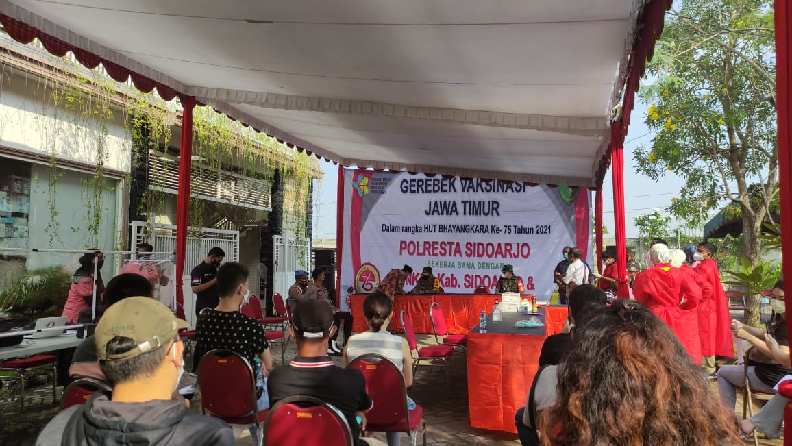 Polresta Sidoarjo Gencarkan Vaksinasi 