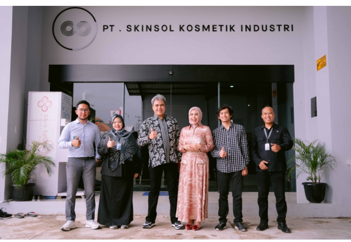 Para petinggi PT Skinsol Kosmetik Industri, anak perusahaan Skin Solution Group