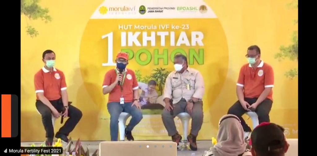 Konferensi pers untuk kegiatan menanam pohon dan menebar benih ikan.