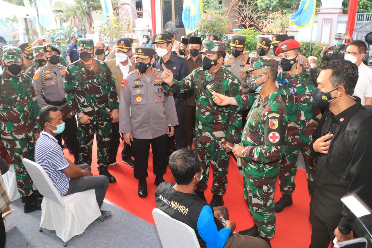 Kapolri Dorong Pemkab Gelar Vaksinasi Massal