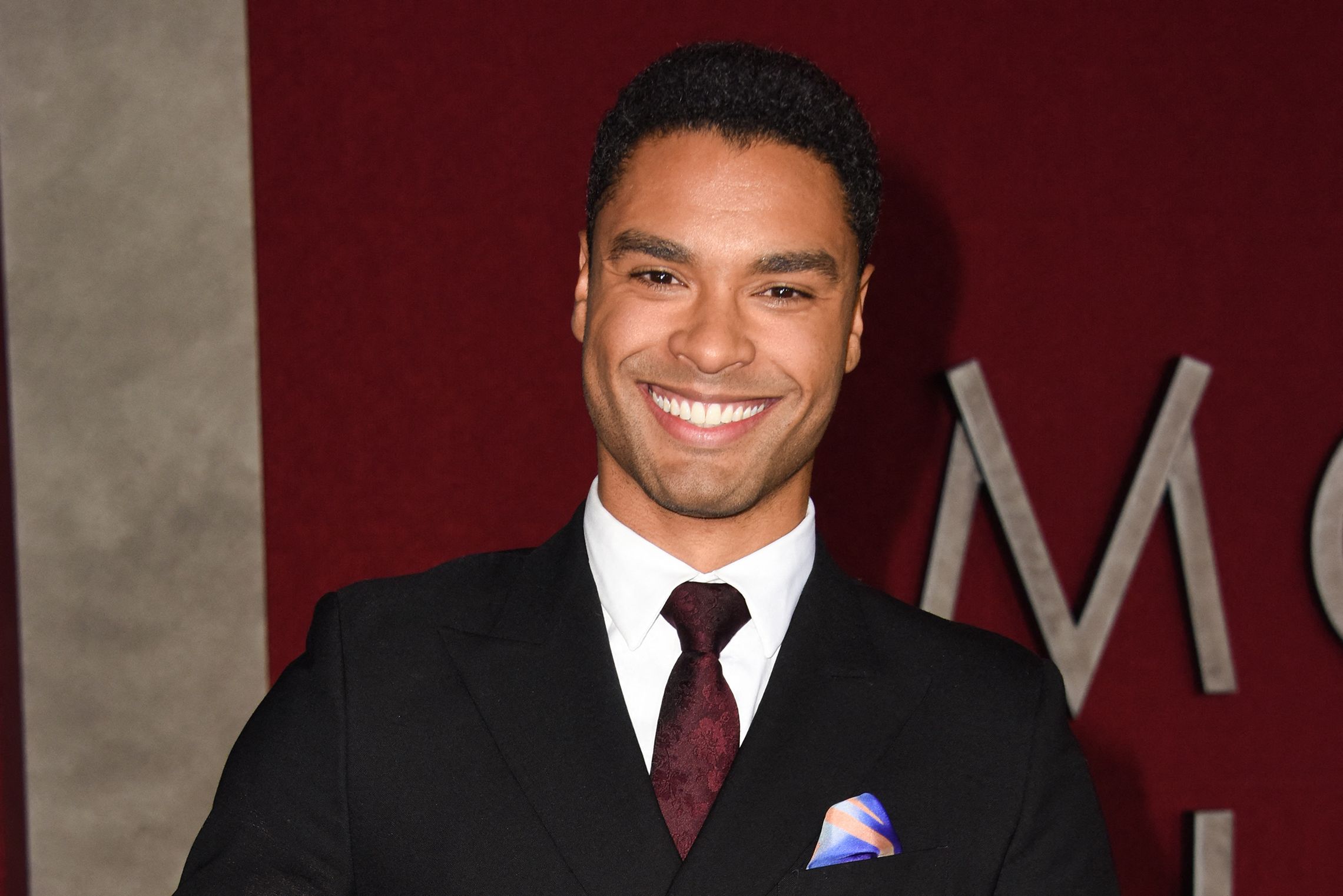 Bintang Bridgerton Terdepan untuk Gantikan Craig sebagai James Bond