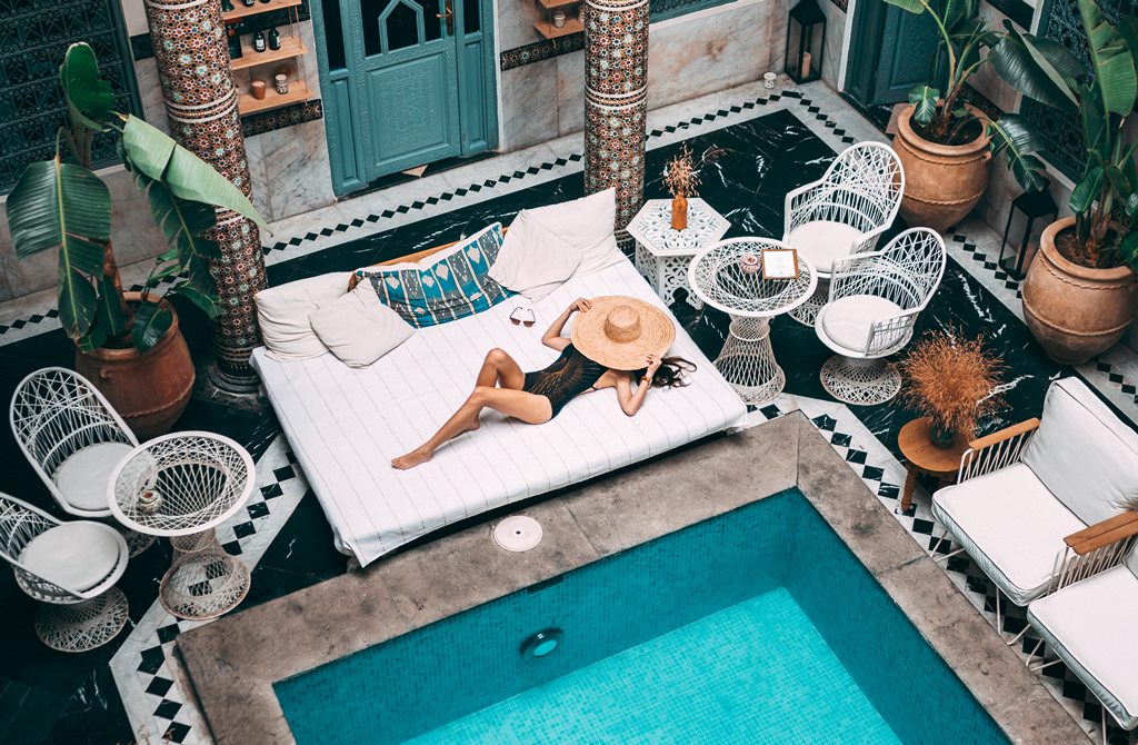 Ilustrasi staycation