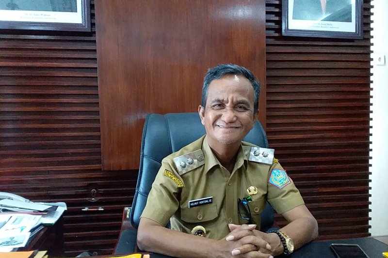  Mendiang Wakil Bupati Sangihe Helmud Hontong 