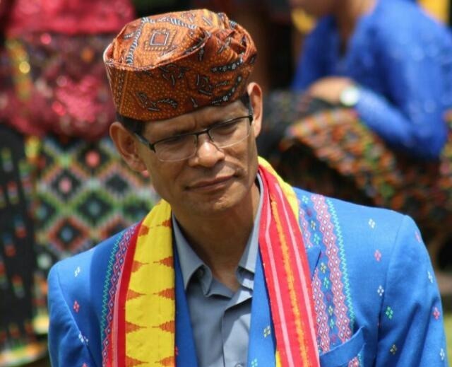 Inosensius Sutam, Rohaniwan Katolik dan Dosen Unika St Paulus Ruteng, Flores, NTT
