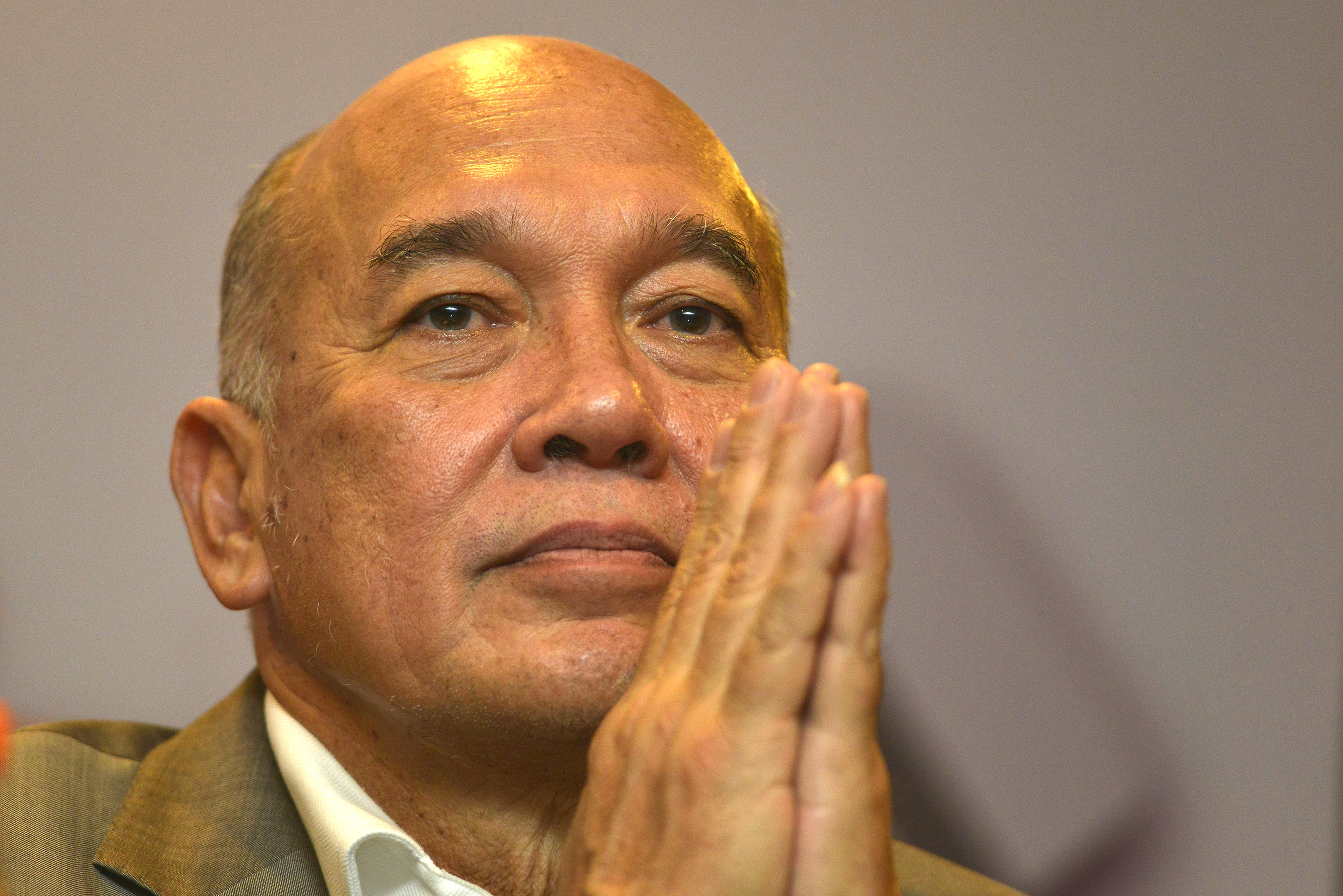 Peter F Gonta Minta Gajinya tidak Usah Dibayarkan Oleh Garuda