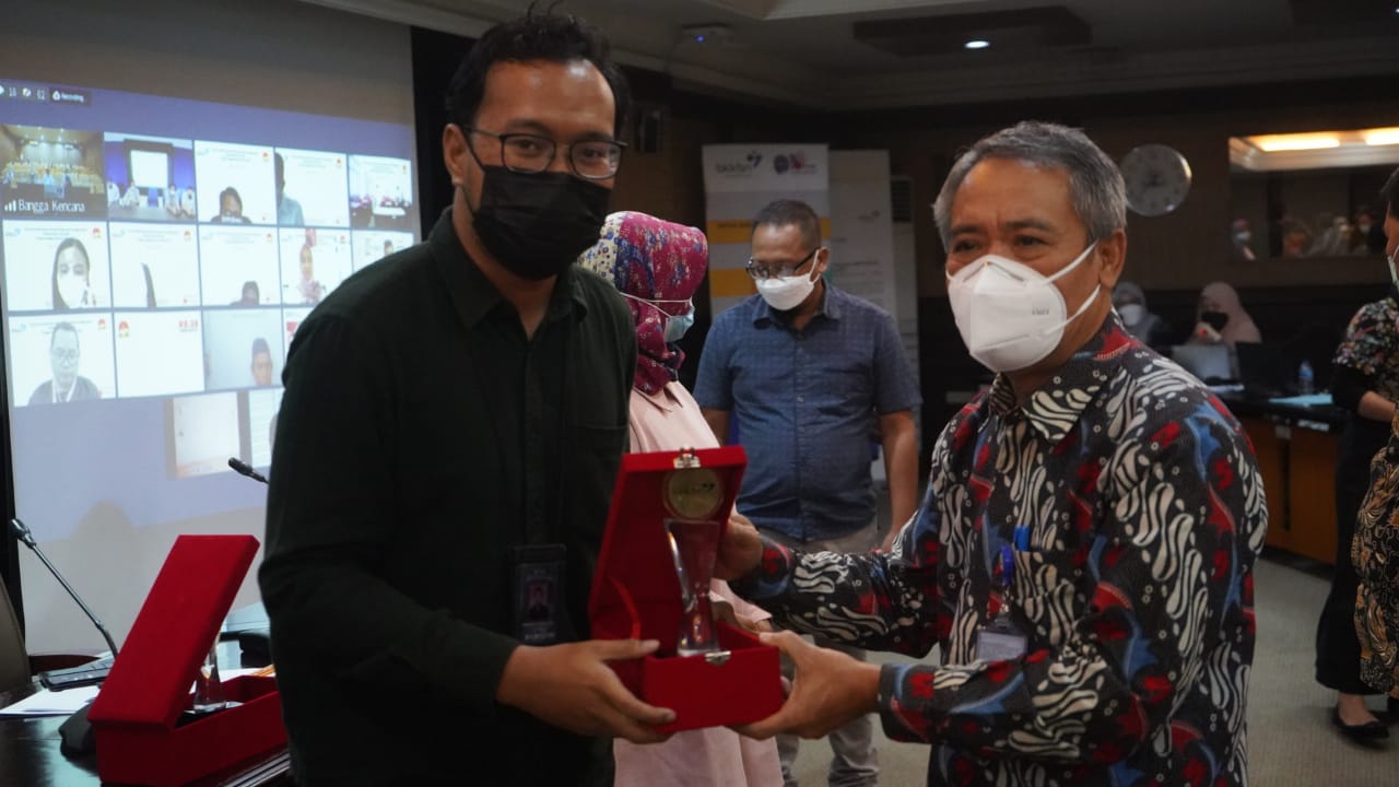 Media Indonesia Juara Pertama Pemberitaan Bangga Kencana BKKBN.