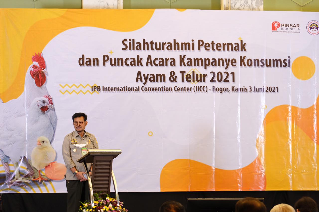 Mentan SYL memberi arahan di 'Silaturahmi Peternak dan Puncak Acara Kampanye Konsumsi Ayam dan Telur 2021' di IPB ICC Bogor, Kamis (3/6).