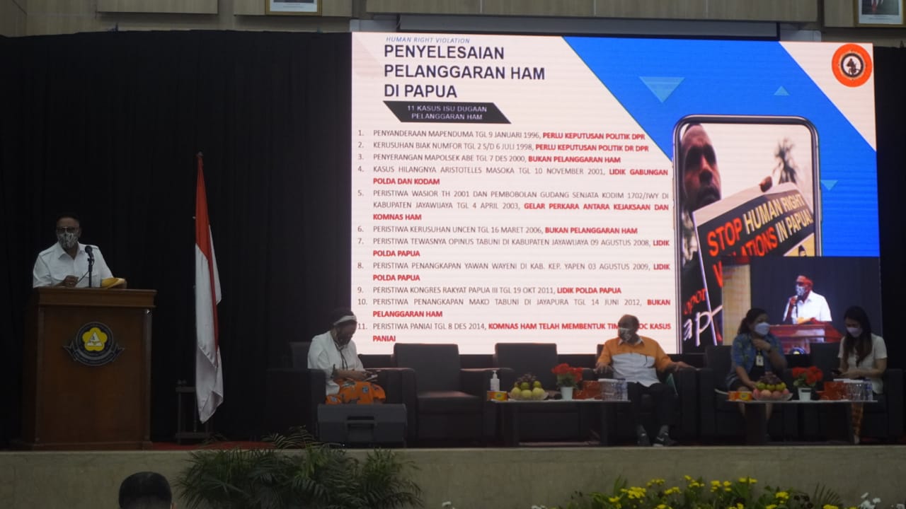 Dialog mengenai Papua yanah digelar FORSEMI dan UKI