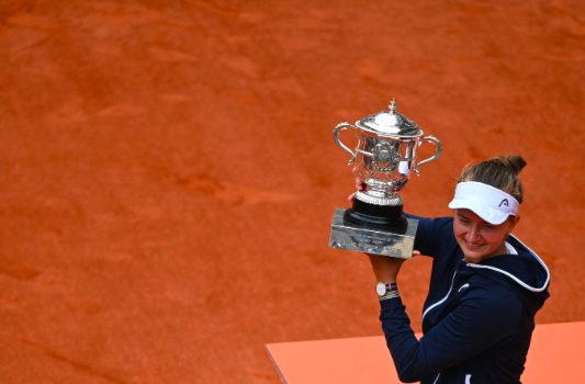 Petenis Republik Ceko Barbora Krejcikova juara Prancis Terbuka 2021.