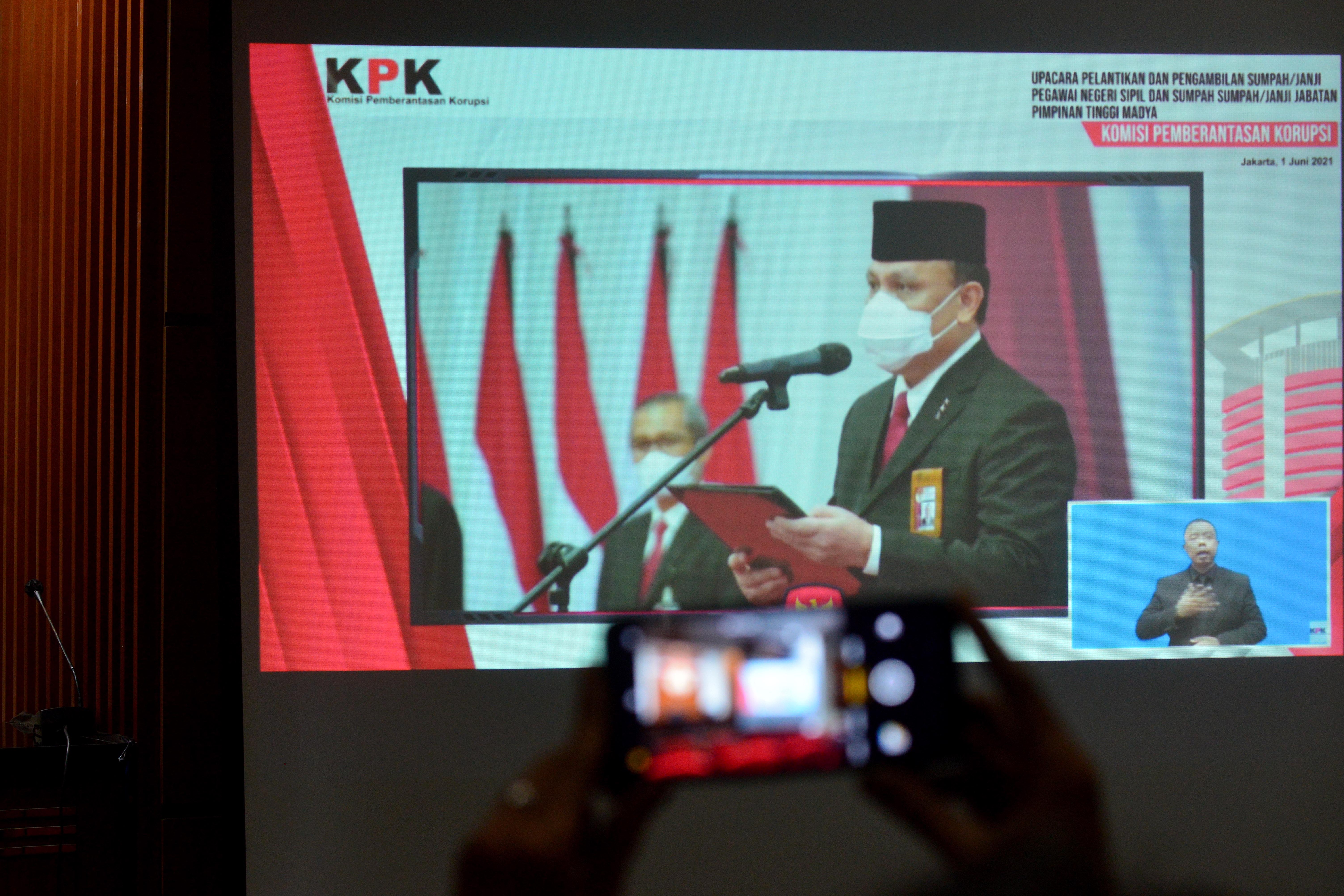 Firli Bahuri Lantik 1.271 Pegawai KPK sebagai ASN