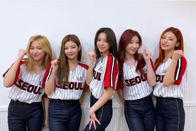 Itzy kembali Ke Tangga Billboard