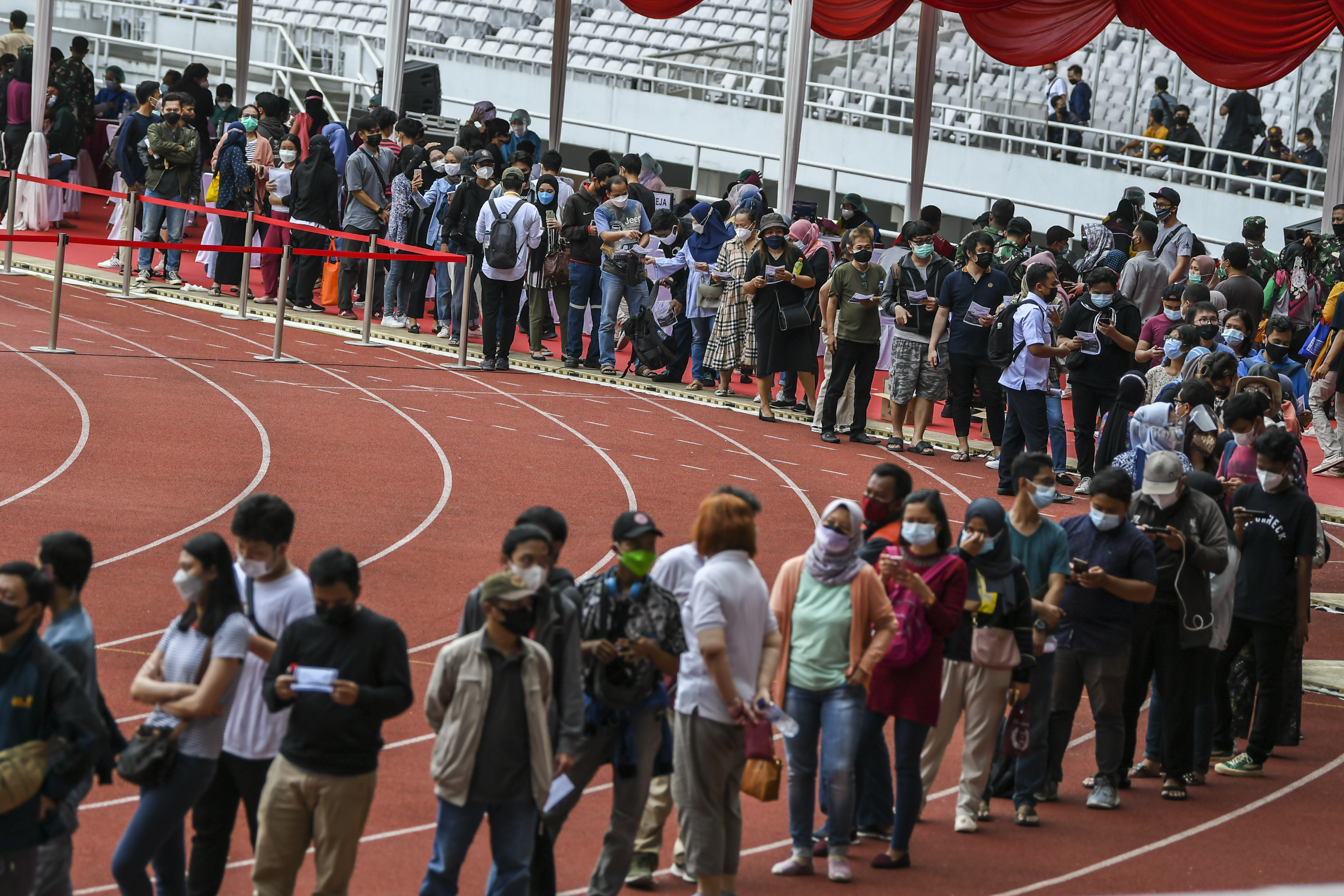 Makin Genting, Jakarta Tembus Rekor 9.271 Kasus Baru Covid-19