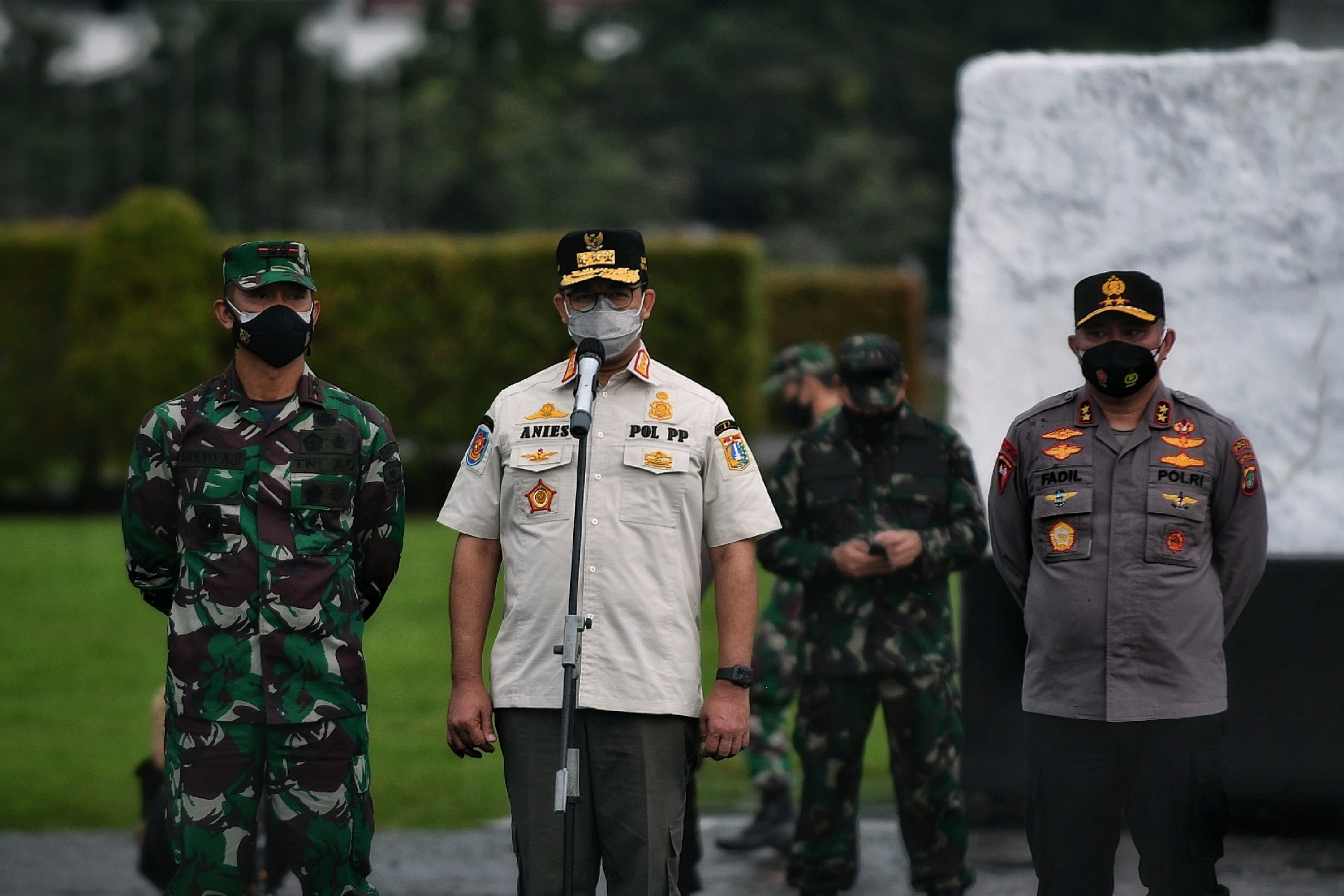Virus Menyebar Lebih Cepat, Anies Imbau Akhir Pekan di Rumah Saja
