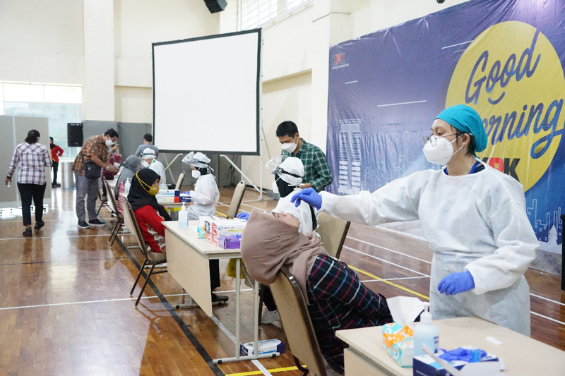 Pemeriksaan swab antigen pegawai KPK