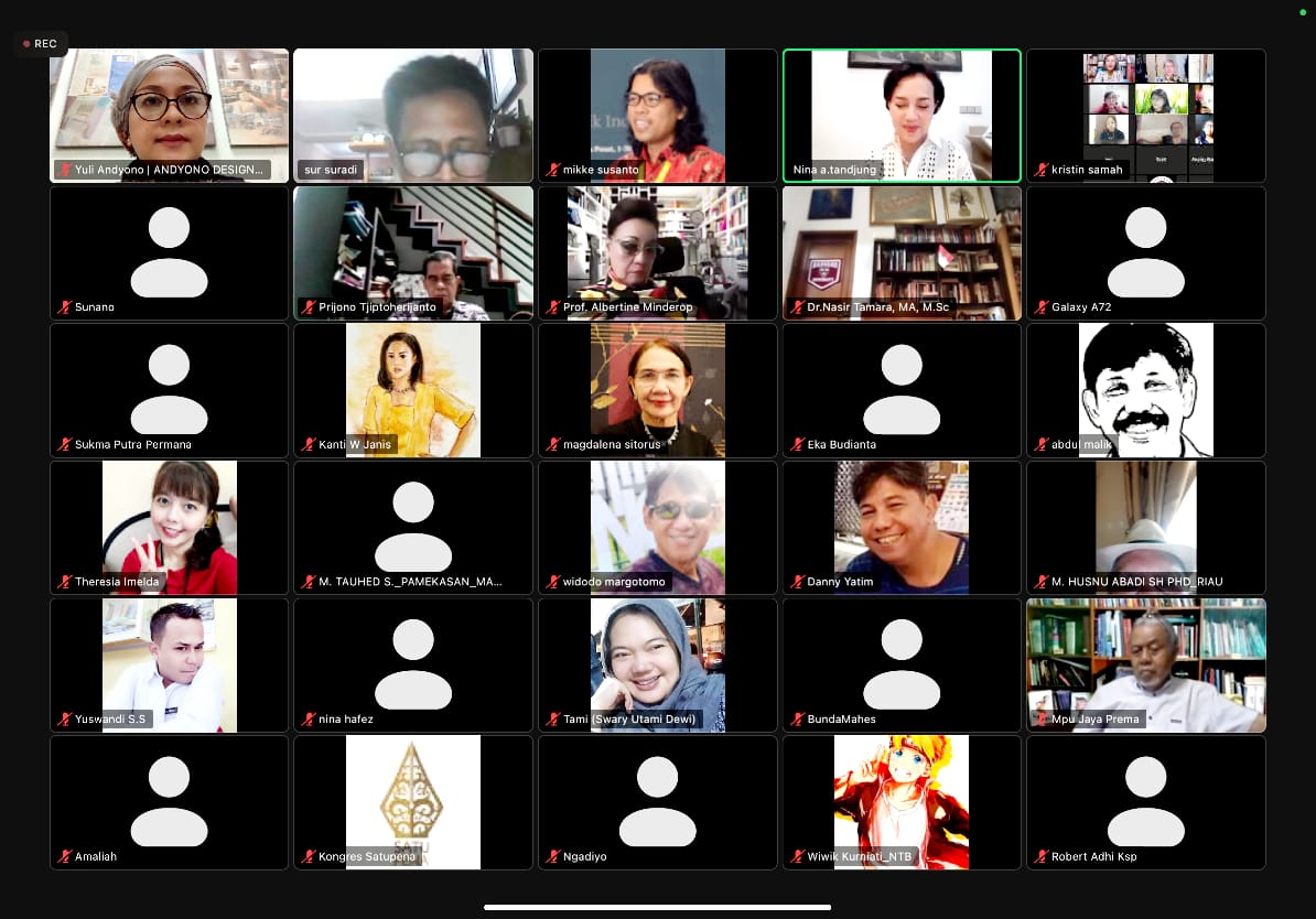 Sarasehan bertema “Kemerdekaan Literasi” yang diselenggarakan perhimpunan penulis Satupena.