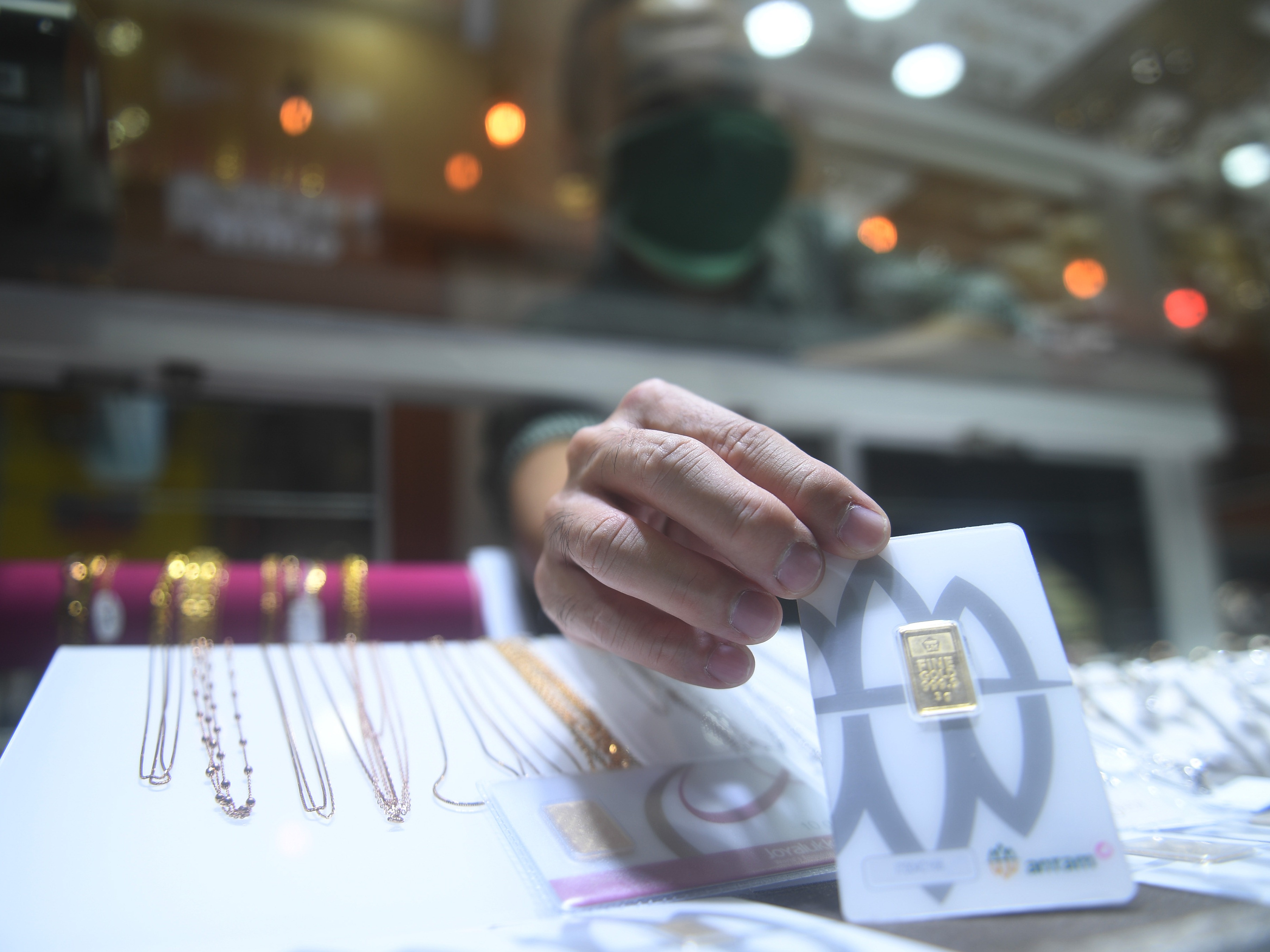 Investasi Jangka Panjang Menguntungkan Pilih Emas