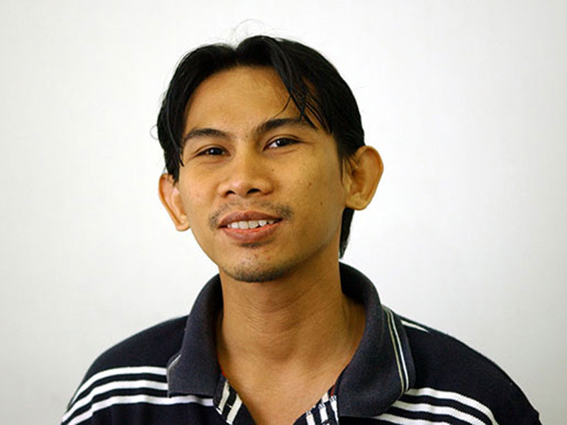 Dony Tjiptonugroho Redaktur Bahasa Media Indonesia