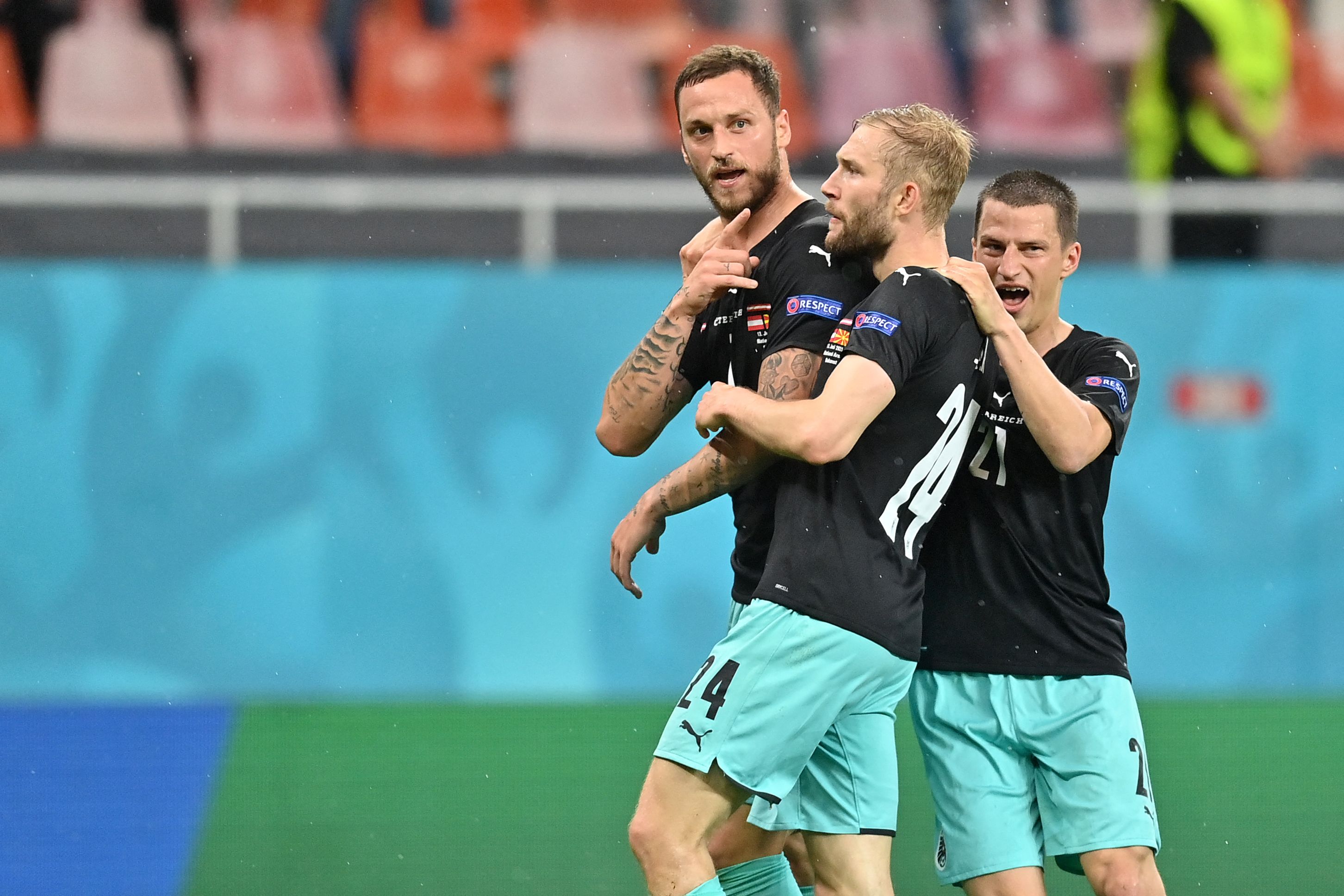 Penyerang Austria Marko Arnautovic melakukan selebrasi usai mencetak gol ke gawang Makedonia Utara di laga Piala Eropa, 13 Juni lalu.