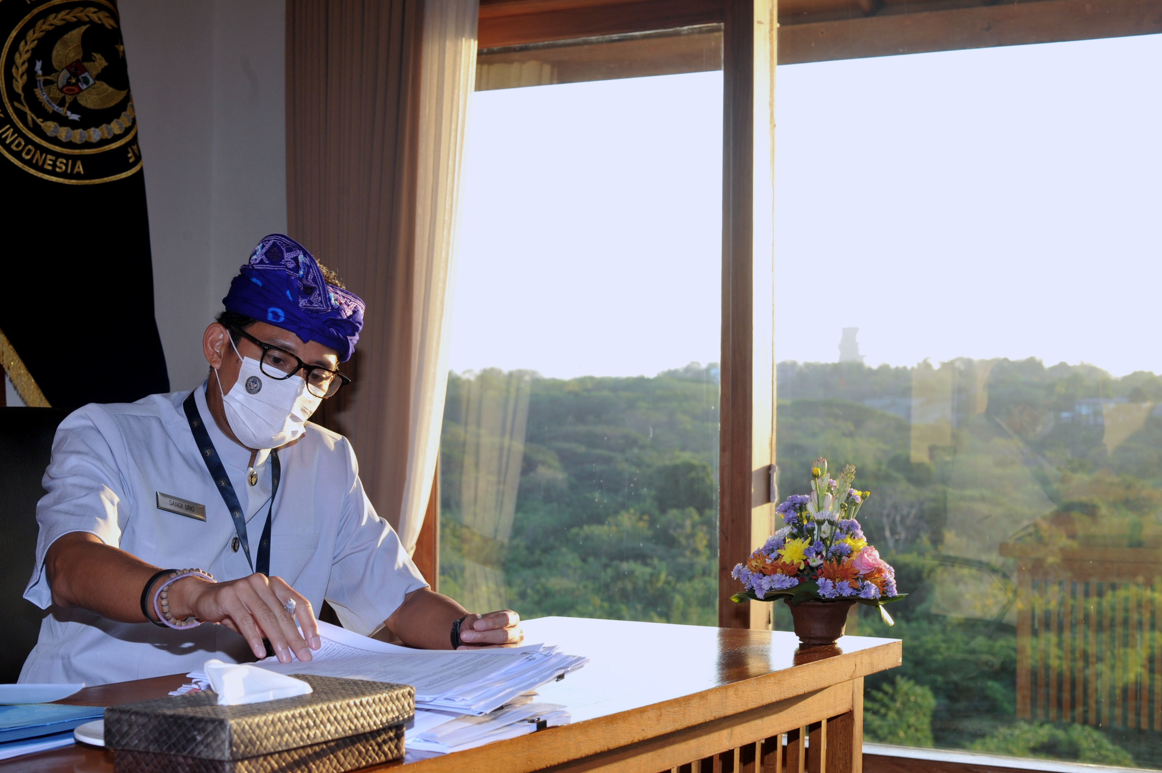 Menparekraf Sandiaga Uno melakukan Work From bali di Politeknik Pariwisata Bali