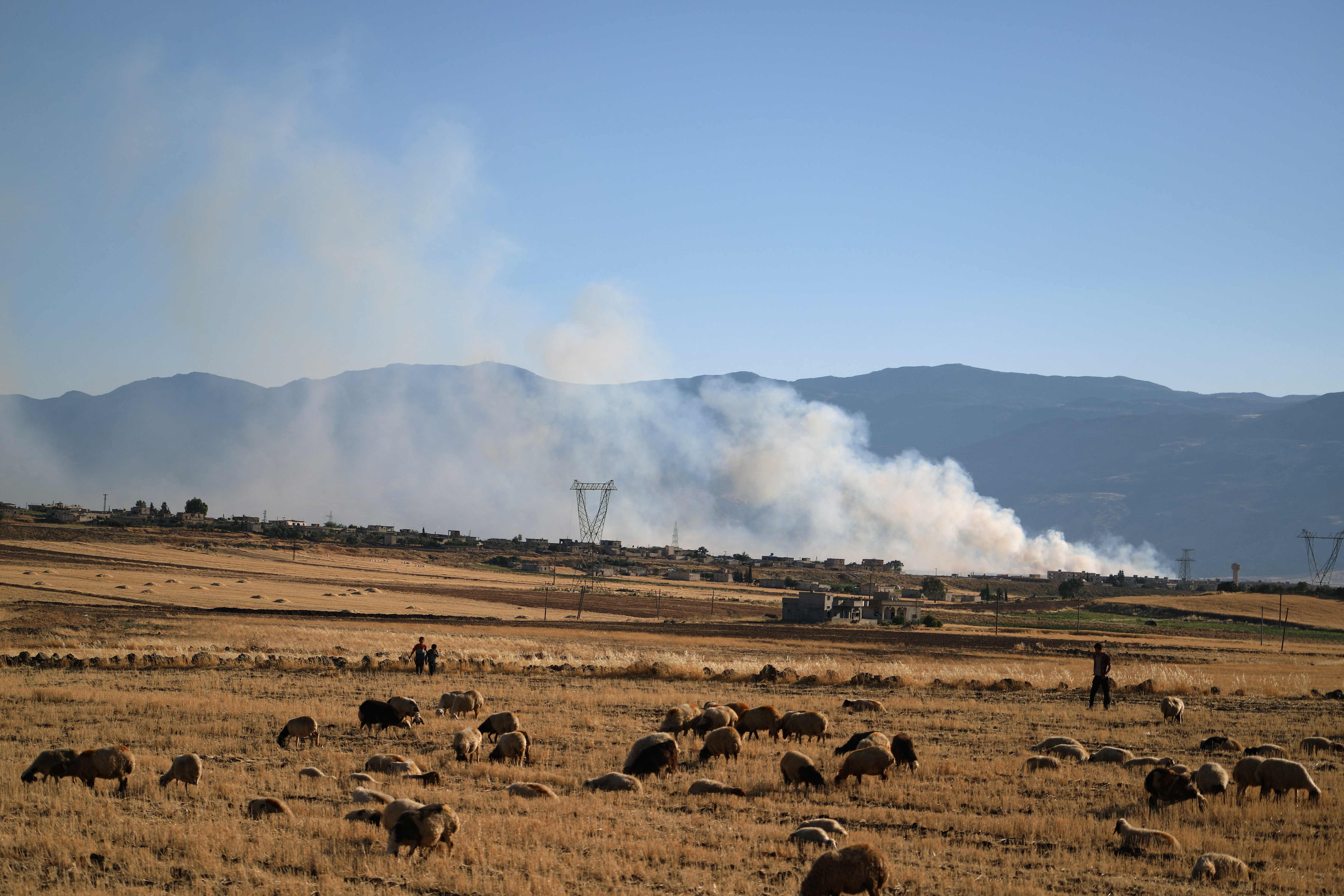 Kepulan asap ledakan di Provinsi Hama