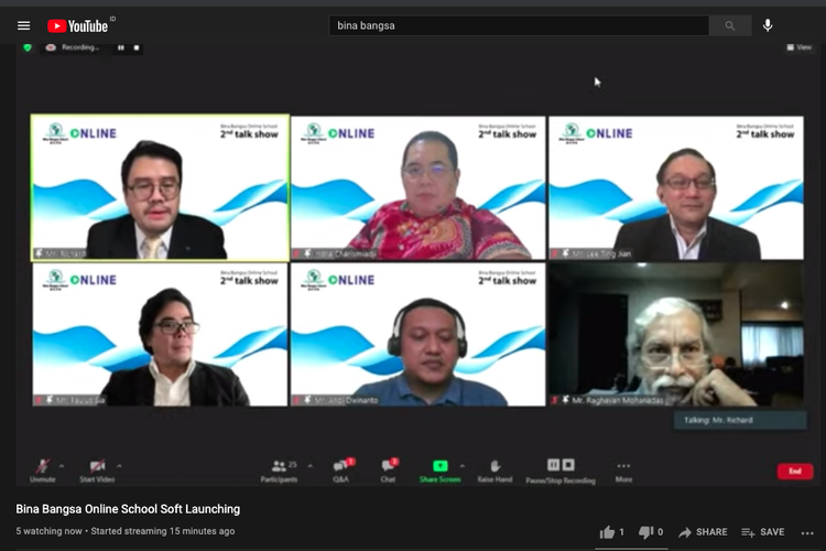 Acara webinar 'How to Succeed in a Cambridge A-Level Program with Online School'. 