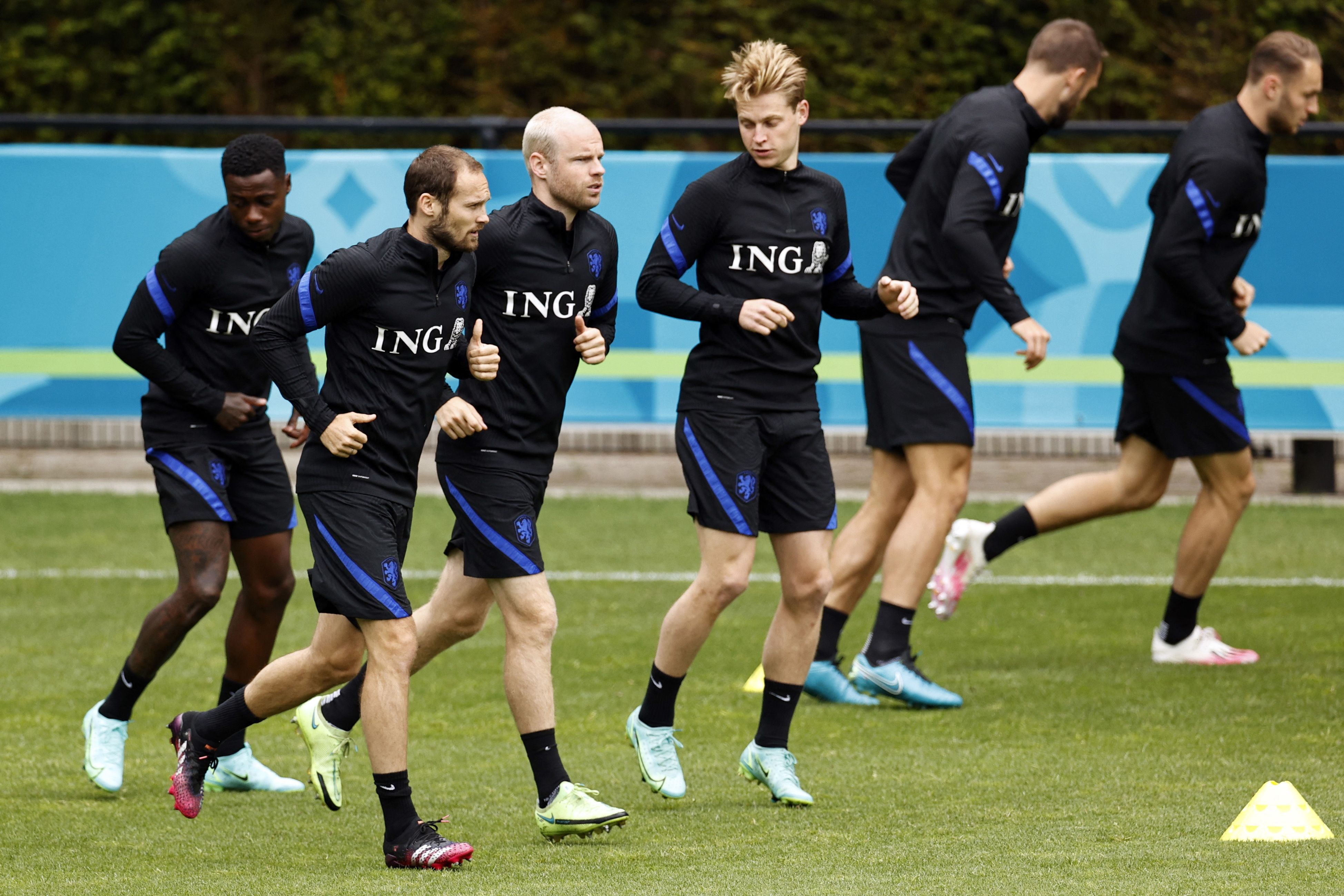 Pemain timnas Belanda saat menjalani sesi latihan di tengah Euro 2020.