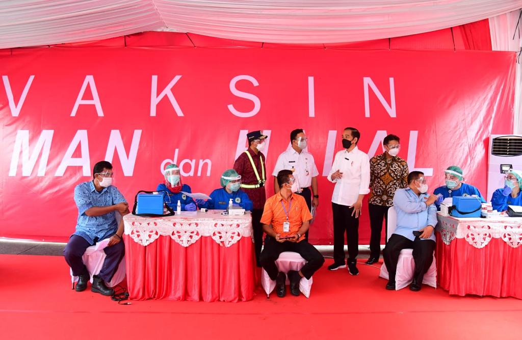 Juli, Ditargetkan Vaksinasi Satu Juta Warga per Hari 