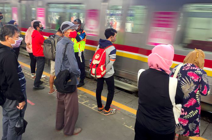 Syarat Perjalanan KRL Masih Berlaku Selama PPKM