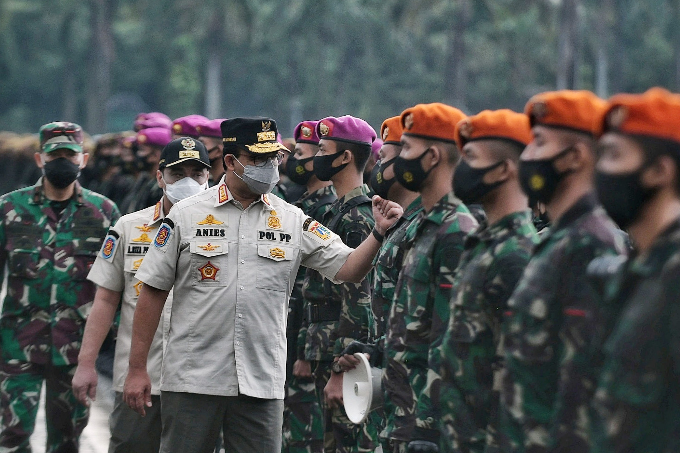 Anies: Banyak Perusahaan belum Taat PPKM Darurat