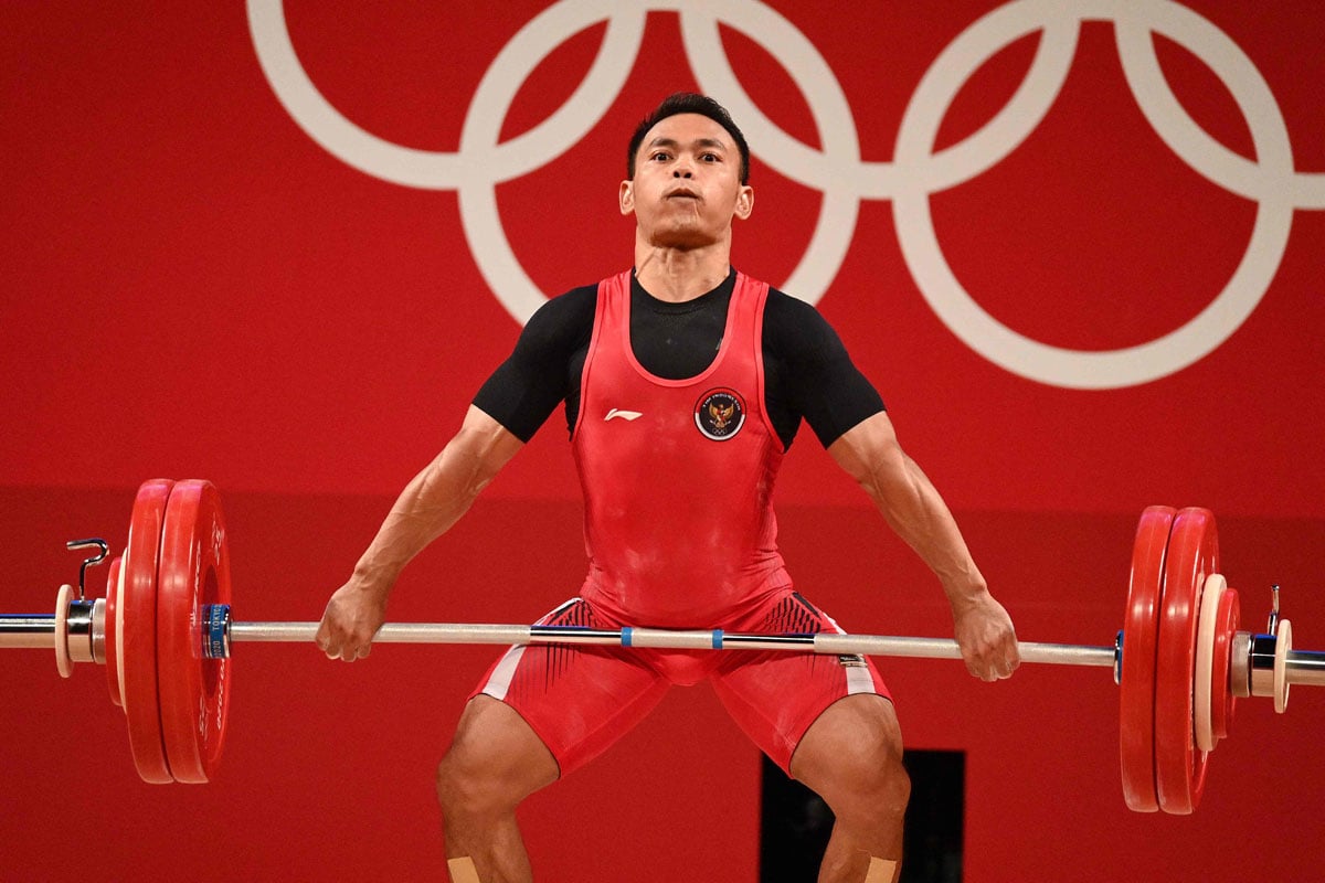 LIFTER putra Indonesia, Eko Yuli Irawan meraih medali perak kelas 61 kilogram cabang angkat besi Olimpiade Tokyo 2020.