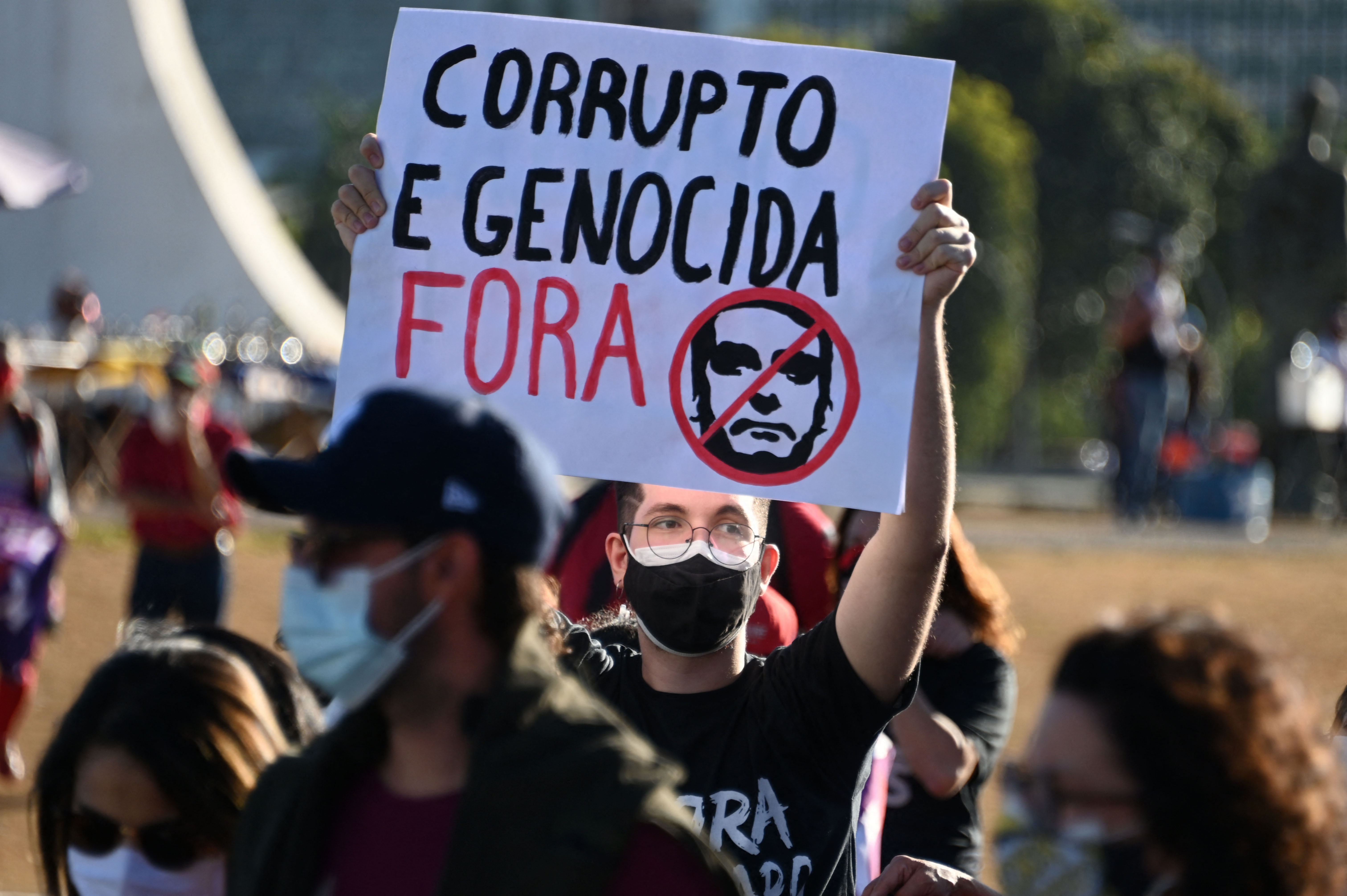 Aksi protes terhadap Bolsonaro di Brasil