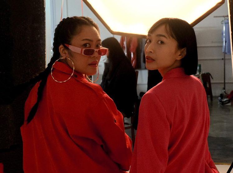 Rinni Wulandari (kanan) dan Yarra Rai