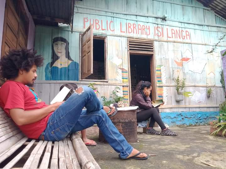 Tingkatkan Minat Baca Anak Lewat Perpustakaan Isi Langa