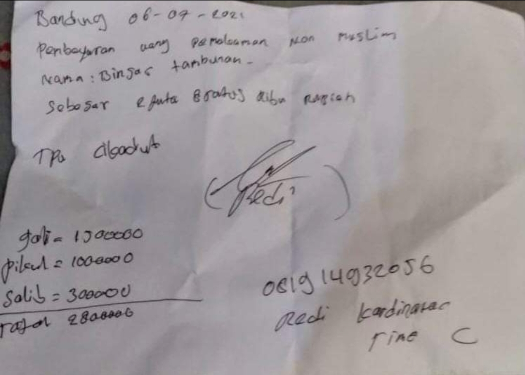 Pungutan terhadap keluarga pasien Covid-19 di TPU Cikadut, Bandung.