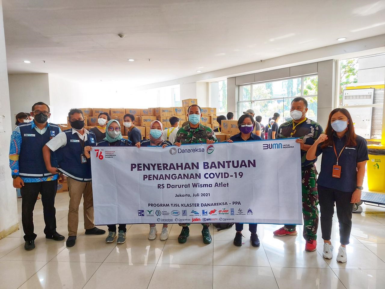 BUMN Klaster Danareksa-PPA Salurkan Bantuan bagi Tenaga Kesehatan dan Penyandang Disabilitas