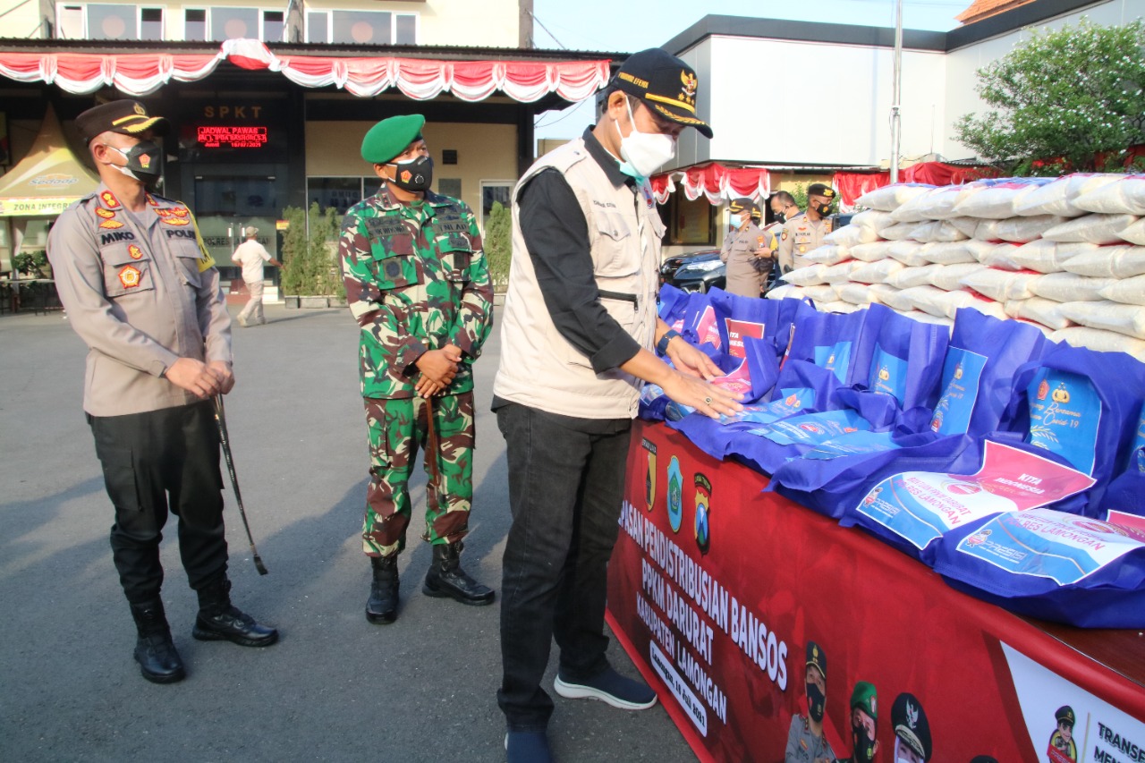 Satgas Covid-19 Lamongan Salurkan Bantuan 141 Ton Beras
