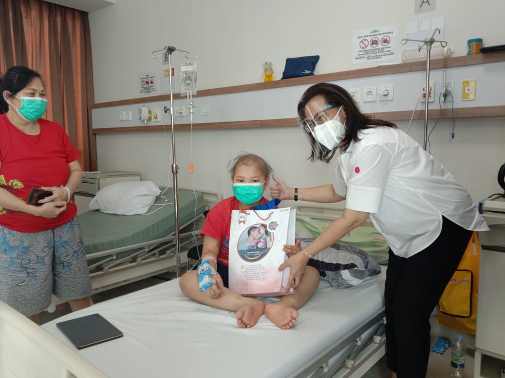 Peduli Pasien di Masa Pandemi, Siloam Hospital Bagikan Hadiah