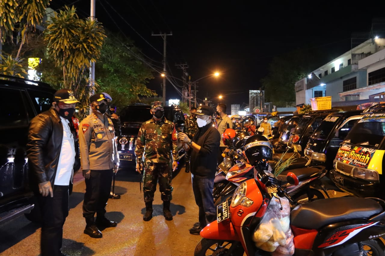 Satgas Gabungan Covid-19 Kalteng, Rabu (7/7) malam melakukan operasi yustisi penindakan prokes masa PPKM mikro.