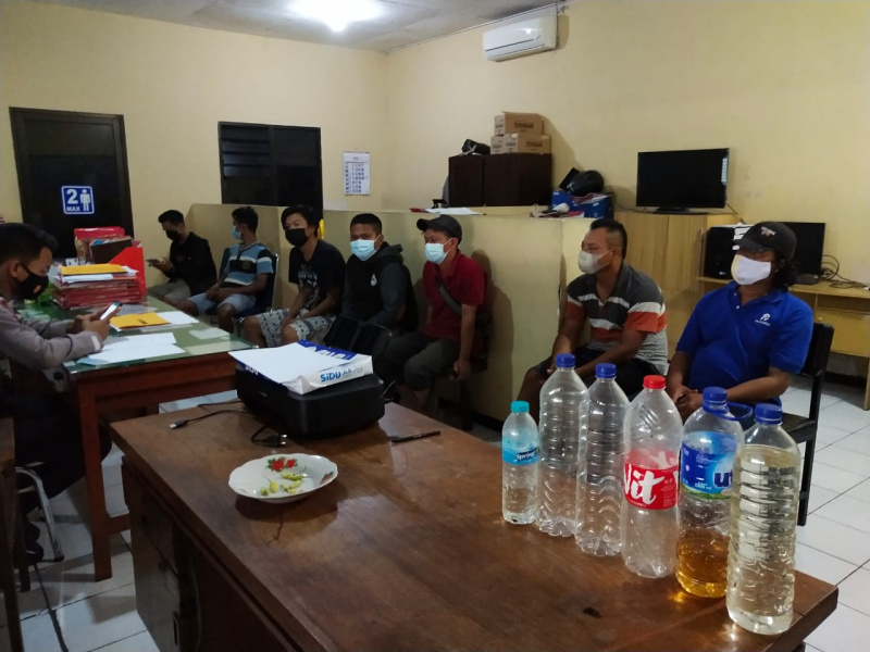 7 Pemuda yang ditangkap karena pesta miras usai penyembelihan hewan kurban