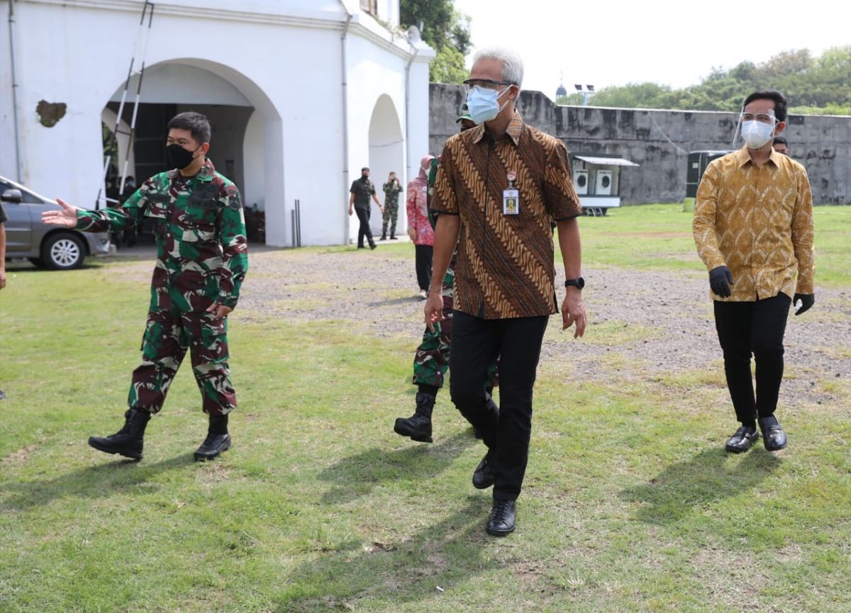 Ganjar Setuju Ada Sanksi Bagi Kepala Daerah tidak Laksanakan PPKM Darurat